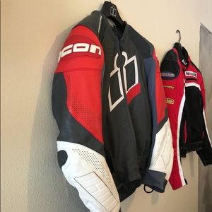 Icon Hypersport Prime-Red